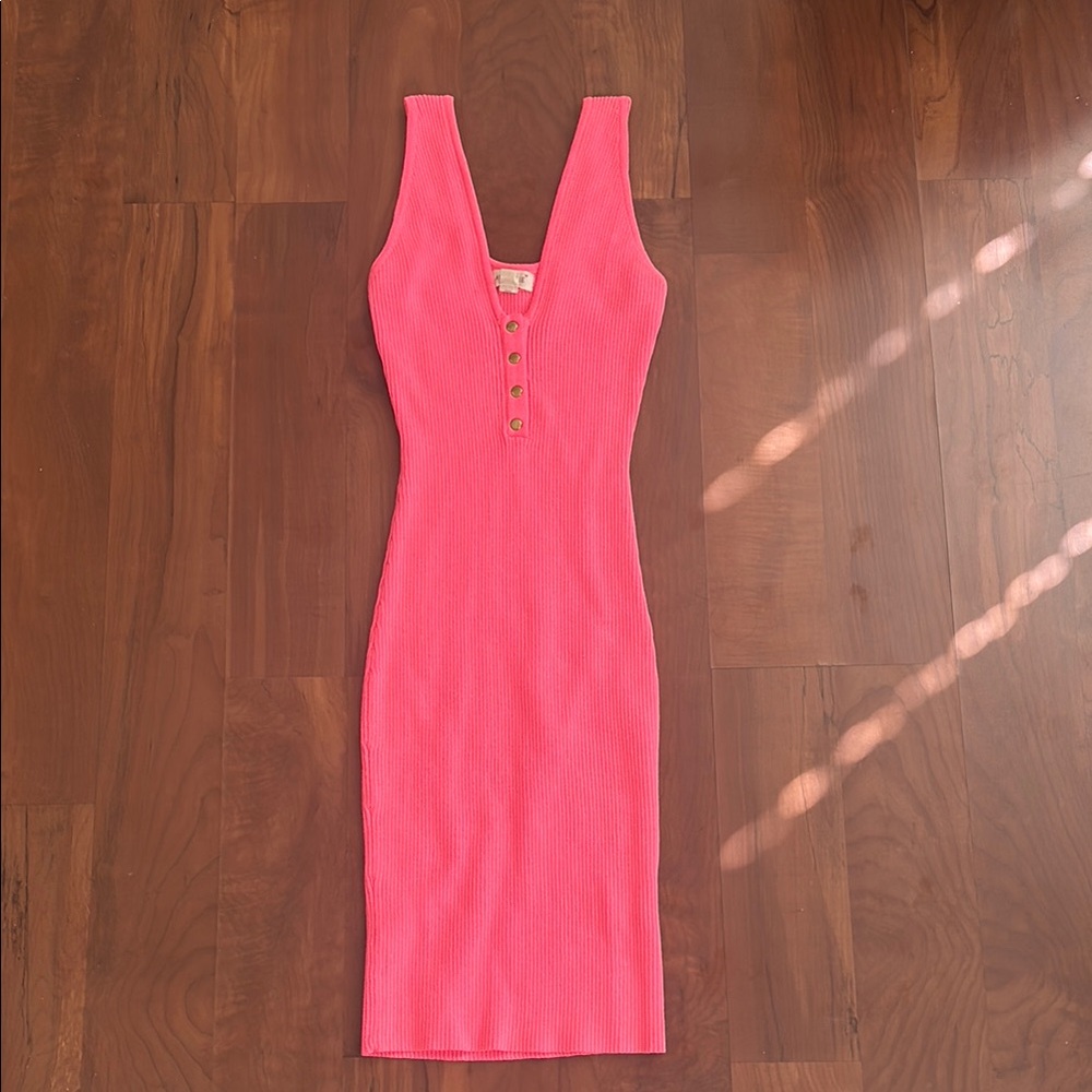 Elegant Pink Ribbed Midi Dress